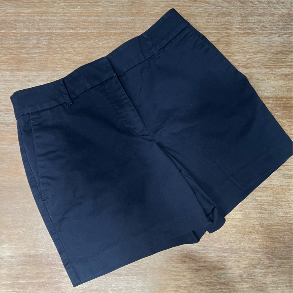 Ann Taylor Navy Blue Bermuda Shorts 4P